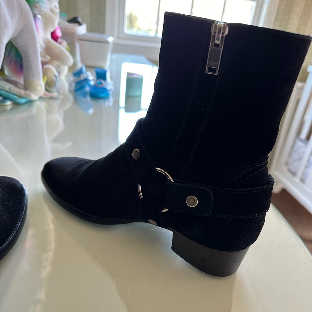 Saint Laurent Men’s Boots - Picture 2 of 7